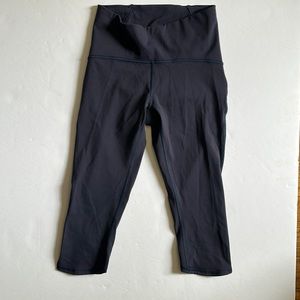 Lululemon Train Times Crop, size 6, EUC